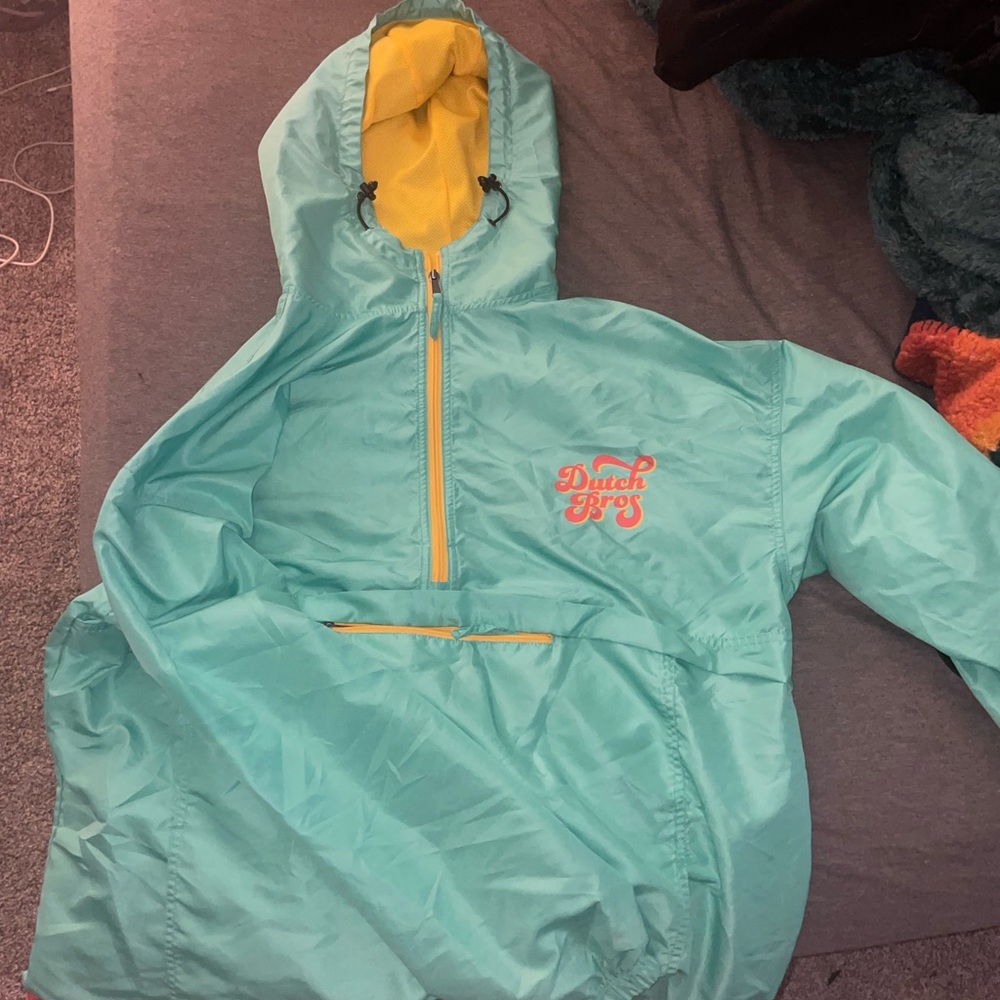 DUTCH BROS WINDBREAKER!